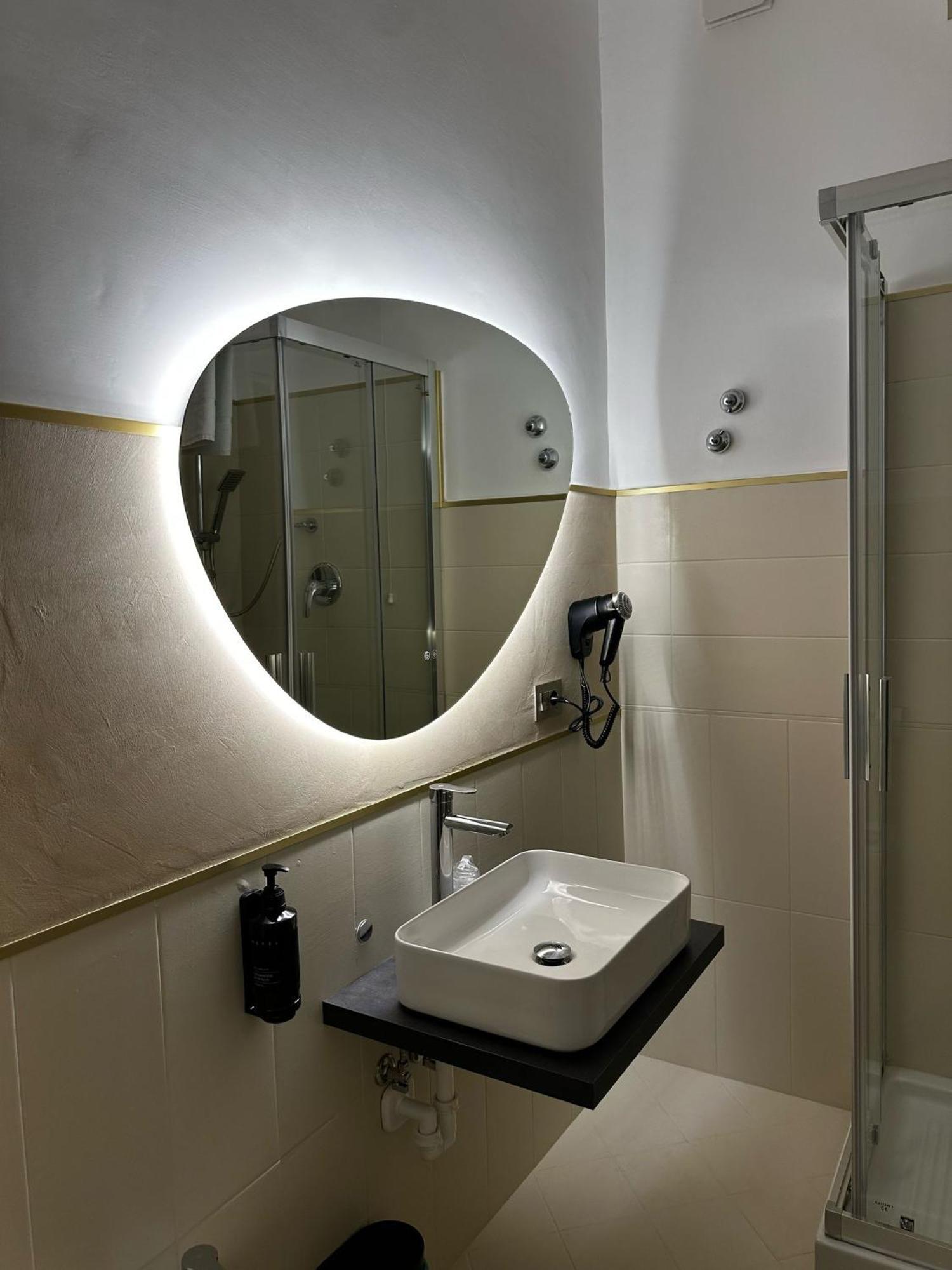 Urban Hotel بيسكارا المظهر الخارجي الصورة