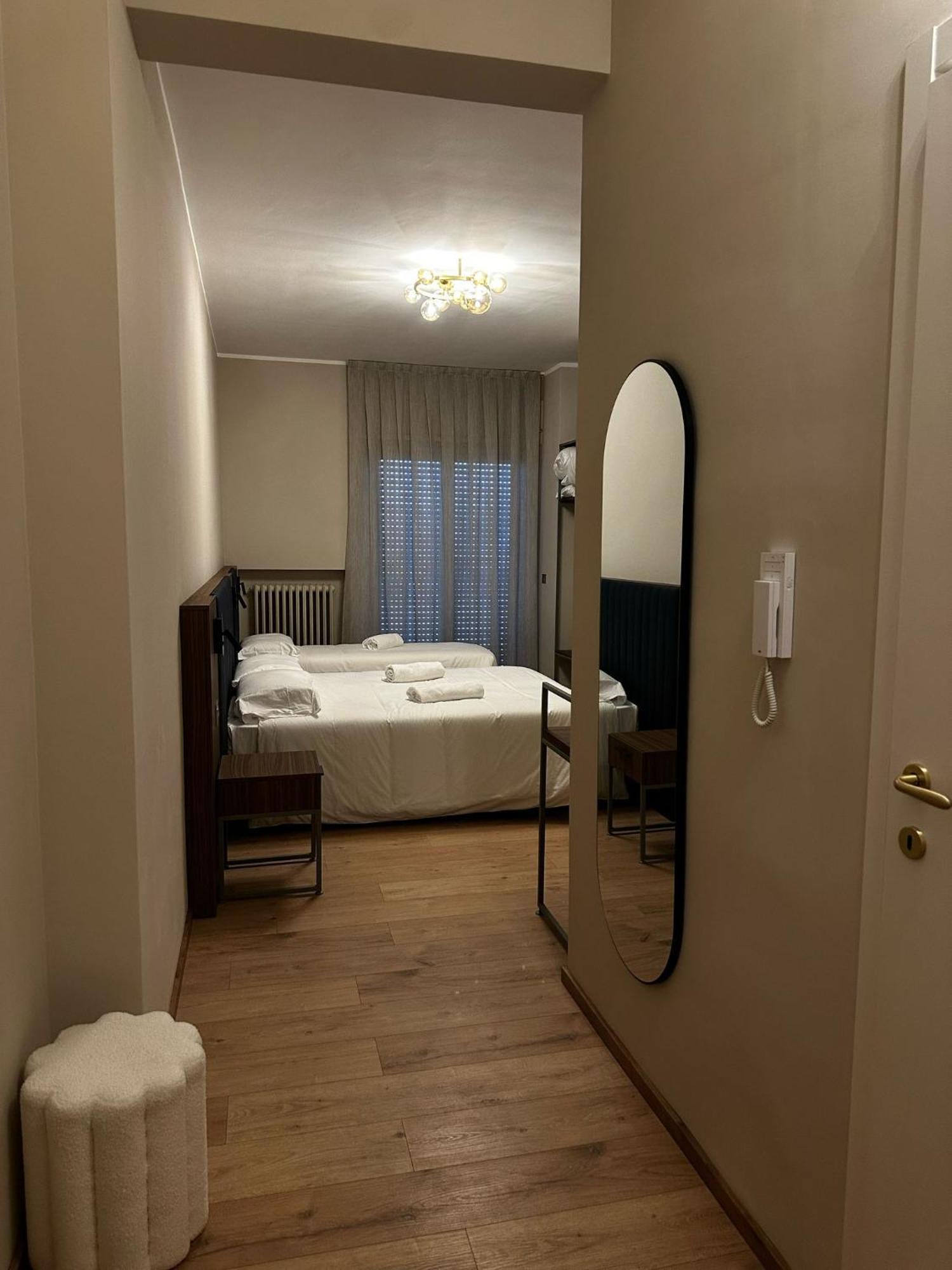 Urban Hotel بيسكارا المظهر الخارجي الصورة